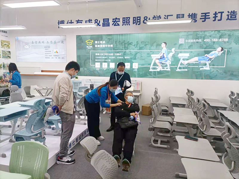 融合創新 先行示范｜博仕有成攜新型午休課桌椅亮相深圳教育裝備博覽會(圖4)